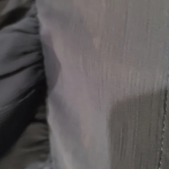 She & Sky Ruffled Shirt - Picture 5 of 8